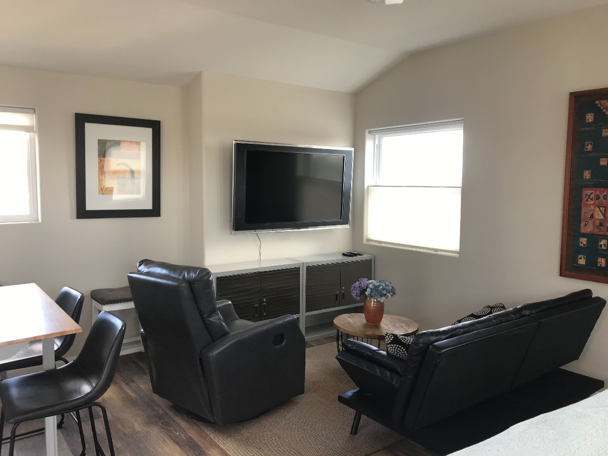 Private Studio in South Park - Photo 5