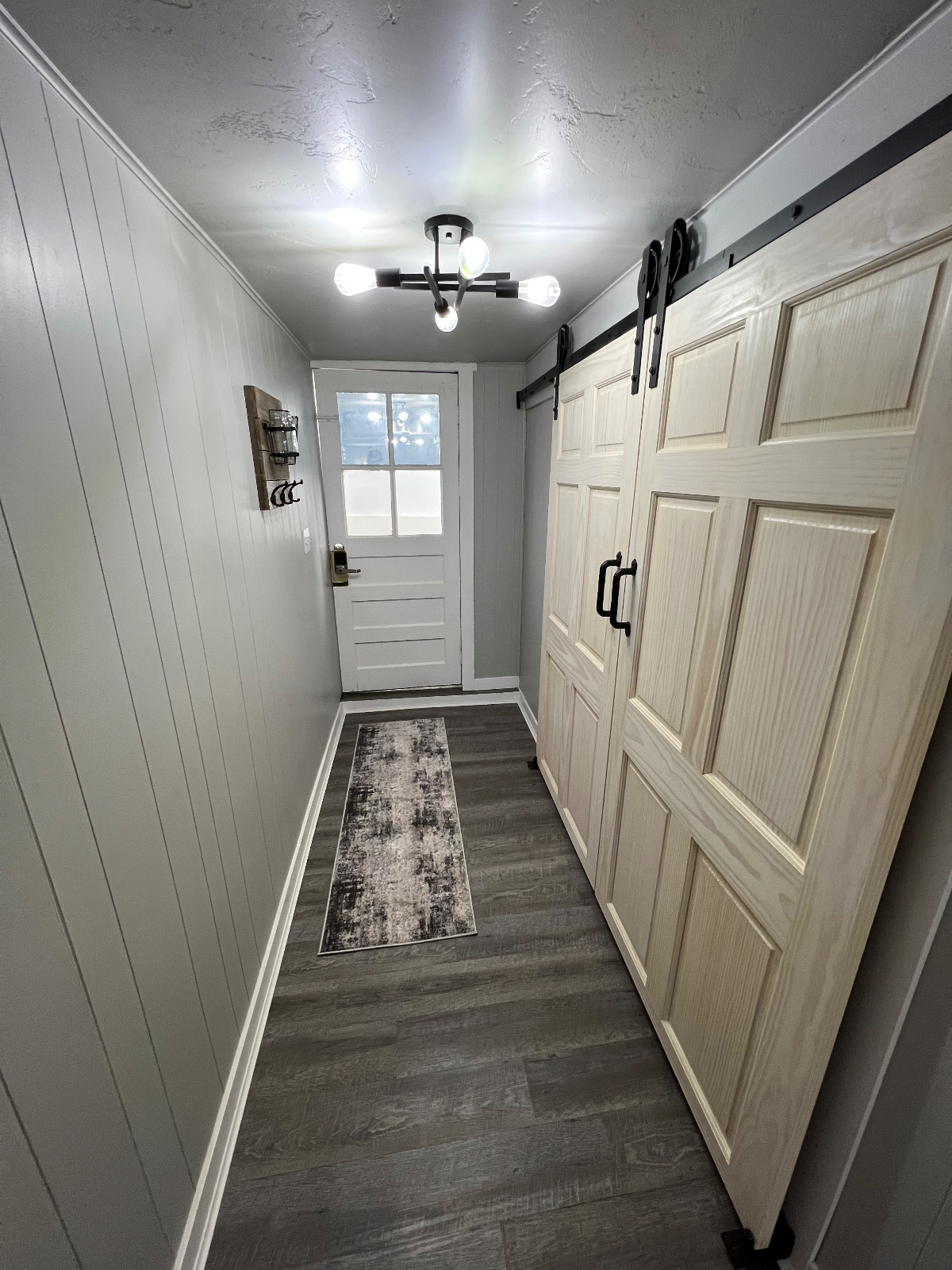 Convenient Cozy Cute 2 Bdrm-D - Photo 4