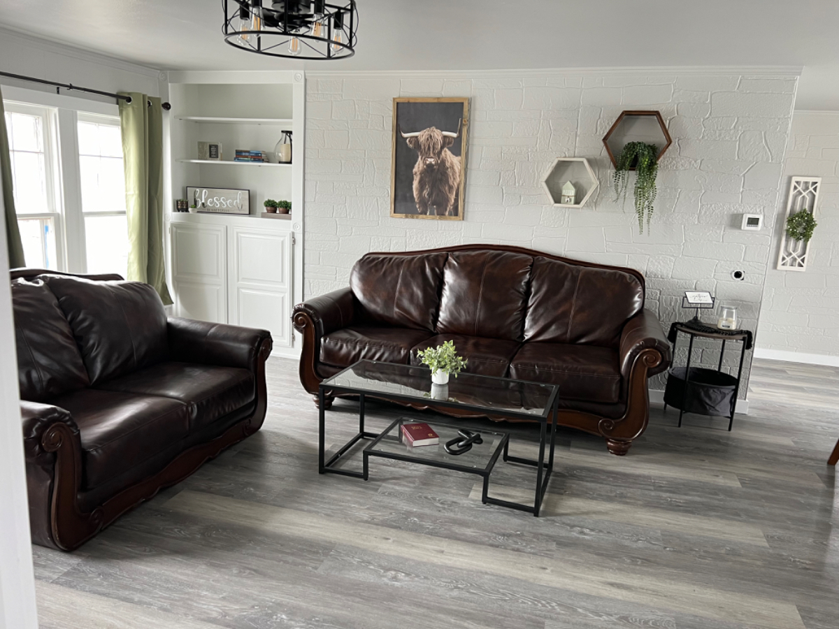 Convenient Cozy Cute 2 Bdrm-D - Photo 1