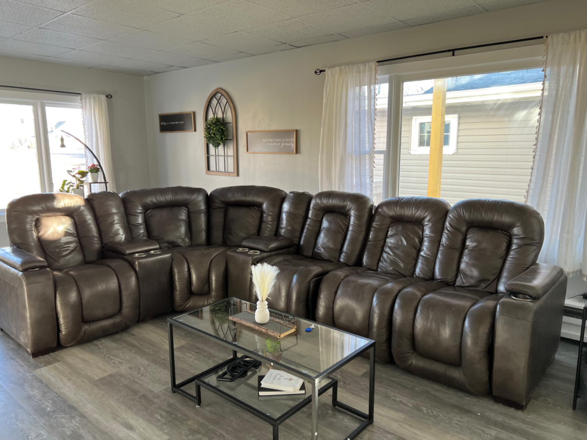 Convenient Cozy Cute 2 Bdrm-D - Photo 4