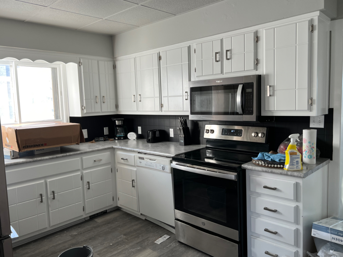 Convenient Cozy Cute 2 Bdrm-D - Photo 8