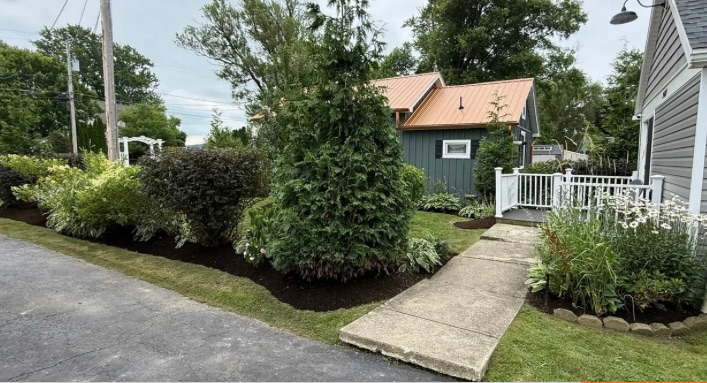 Lakeside Cottage With Garage - Photo 1