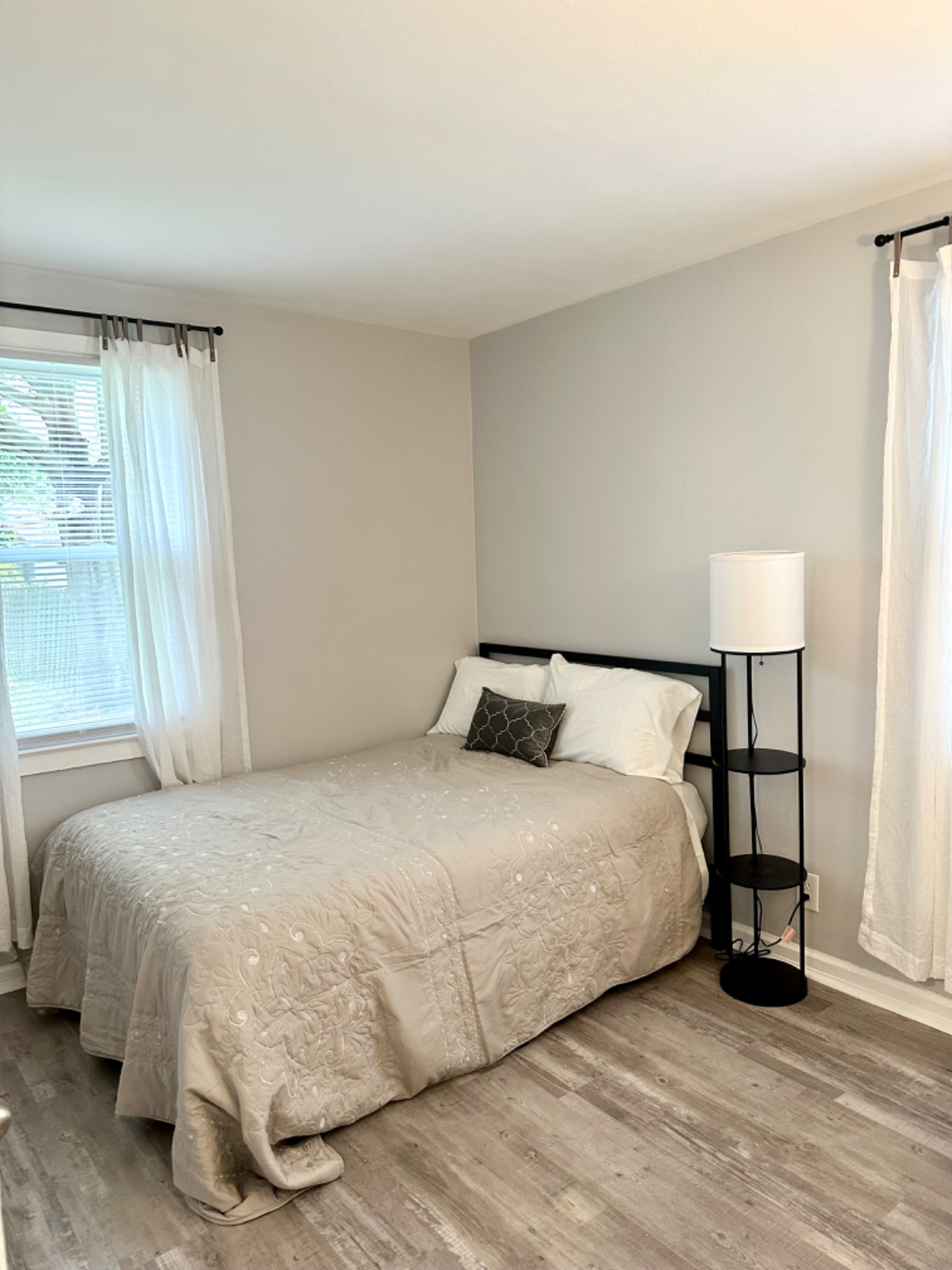 Cozy and Clean home perfect for traveling professionals - Photo 2