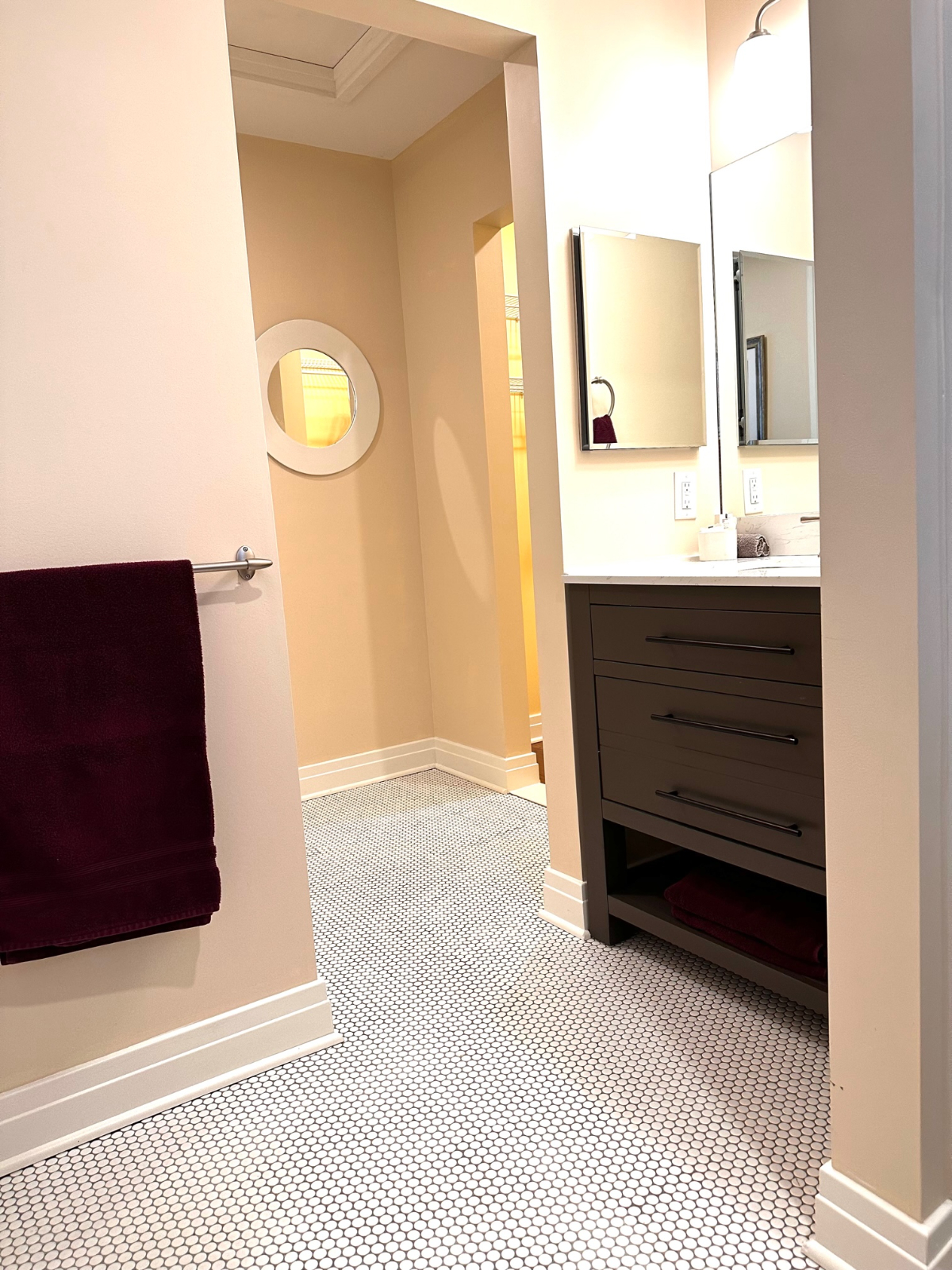 Newly Renovated 1 Bedroom with Garage - Photo 5