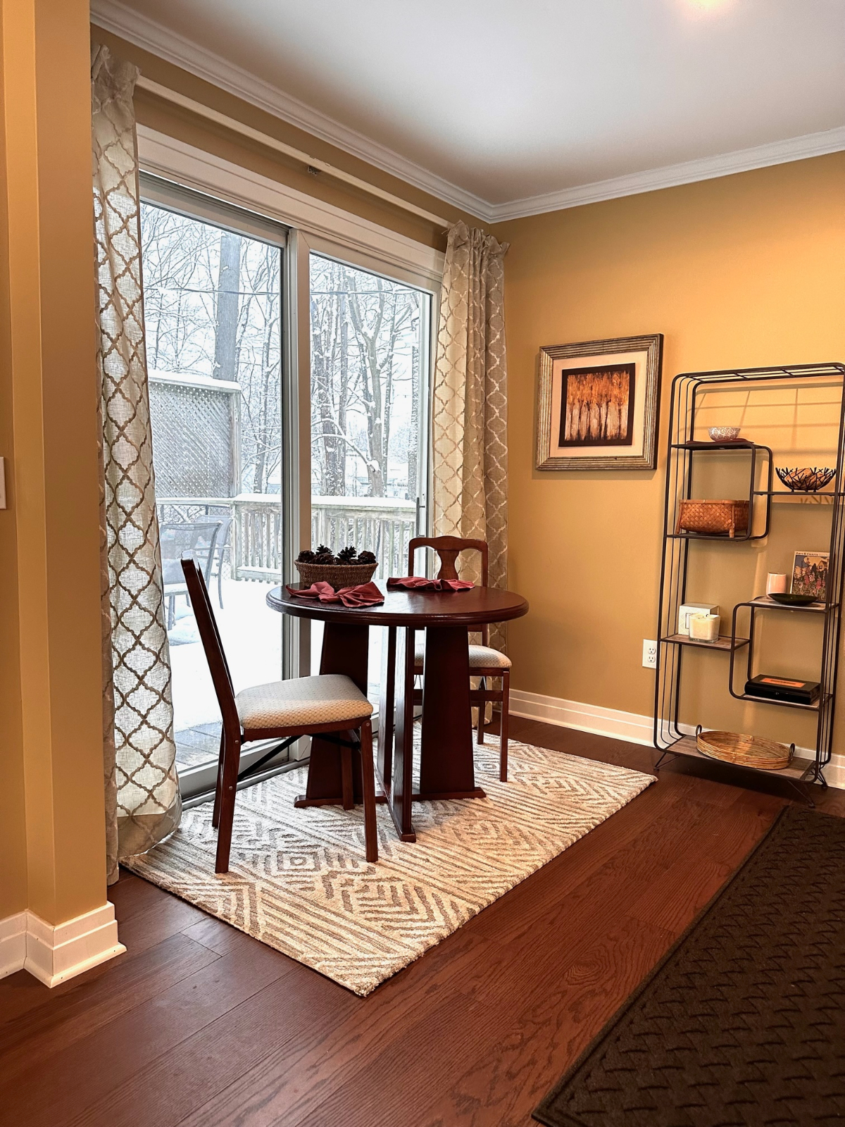Newly Renovated 1 Bedroom with Garage - Photo 10