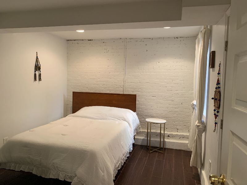 2Bdrm Spacious English Basement - Columbia Heights - Photo 6