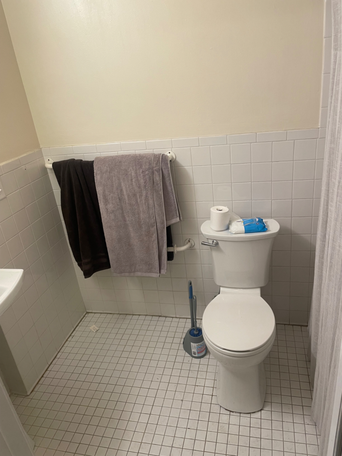 Discover a Cozy Haven in Albany l Stay in a Charming Room in our Condo in the Heart of the City - Photo 5