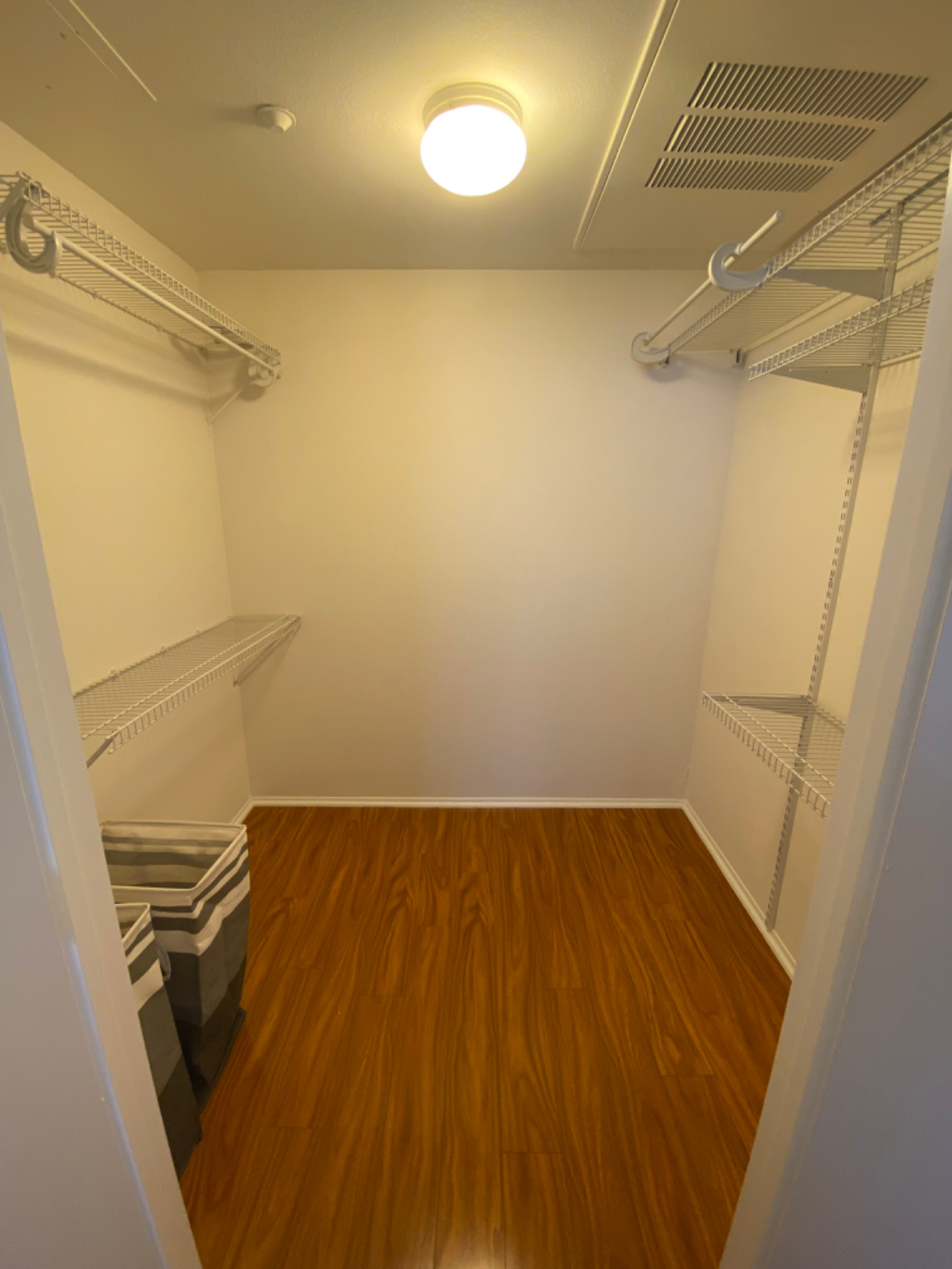One BR in Marina District with Utilities/Parking Included - Photo 3