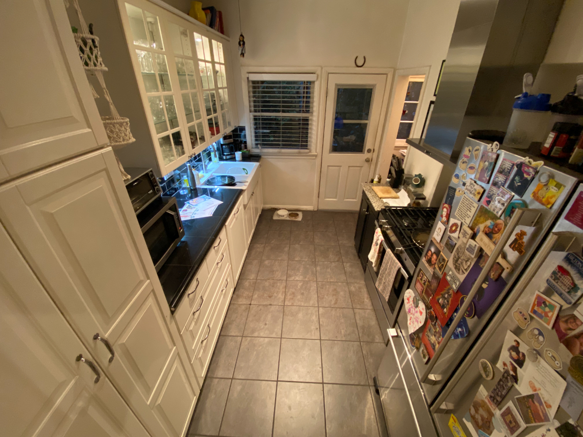 West Hollywood Furnished 2 BR Sublet Available - Photo 2