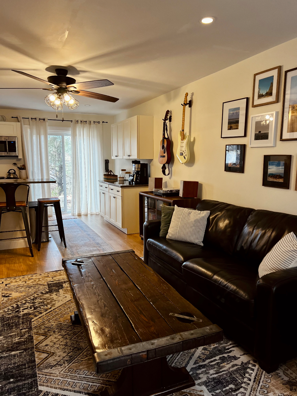 Mid-Century Retreat -- Minutes to Burlington & Skiing - Photo 2