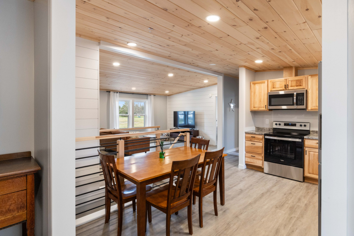 Recently Updated Private Home with Mountain Views - Photo 7