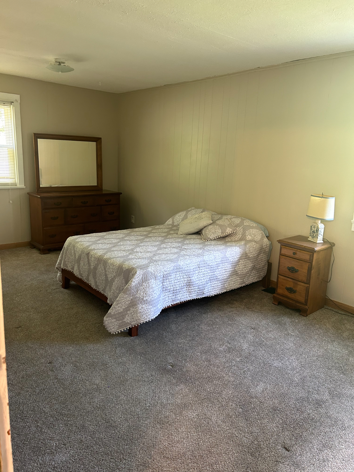 Cozy Quiet Home near Interstate and Hospitals - Photo 8