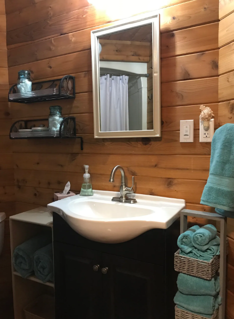Experience Rustic Charm and Natural Beauty at Our Secluded 1-Bedroom Apartment in Scenic South Royal - Photo 11