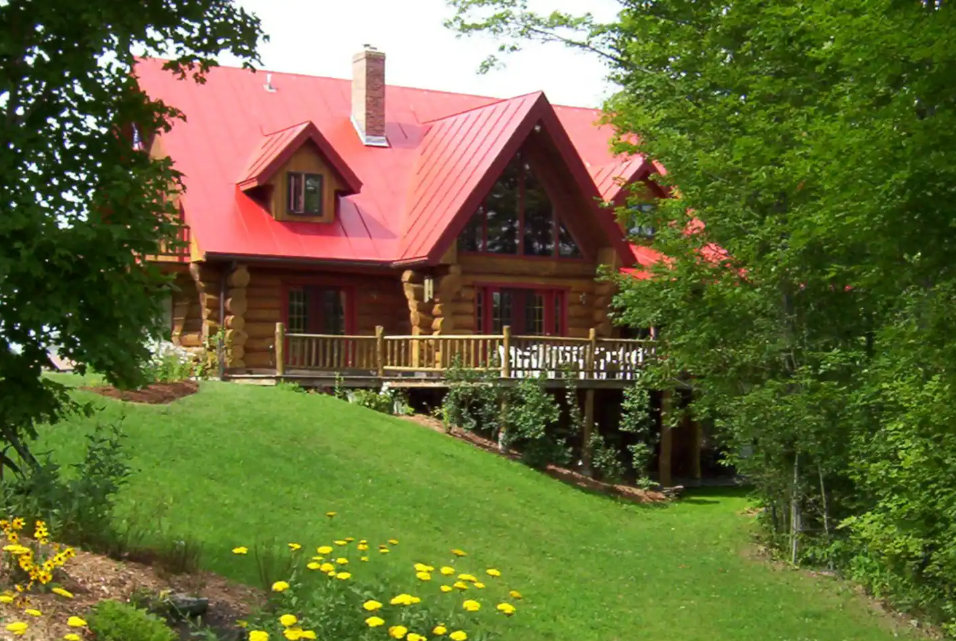 Experience Rustic Charm and Natural Beauty at Our Secluded 1-Bedroom Apartment in Scenic South Royal - Photo 1