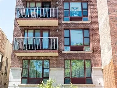 Prime location Astoria Queens newly renovated 1BR with rooftop access - Photo 7