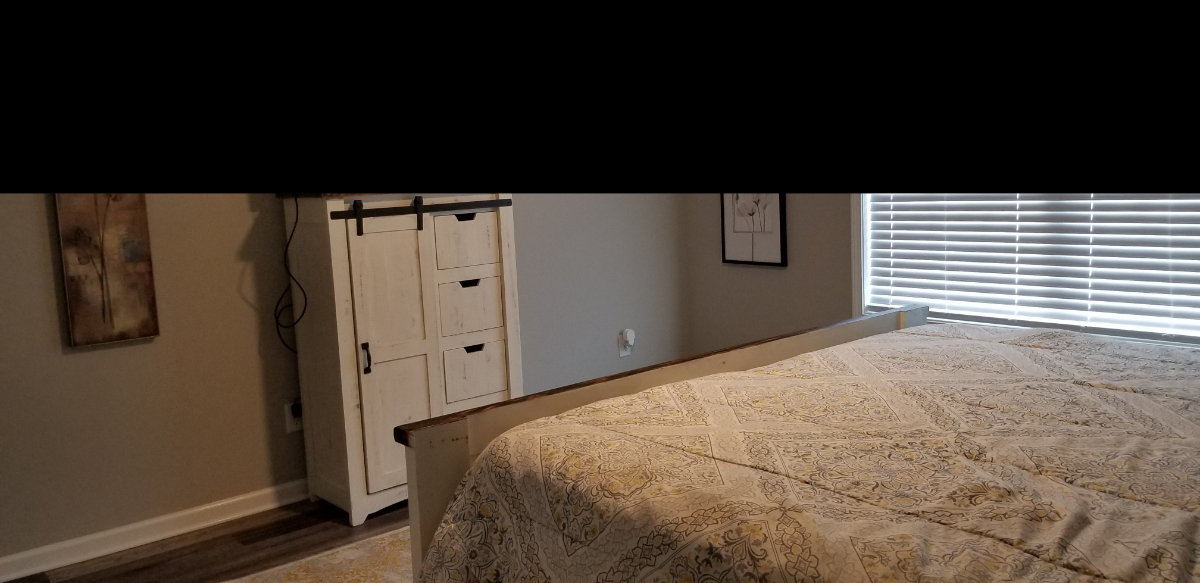 First Floor Master Bedroom - Photo 2
