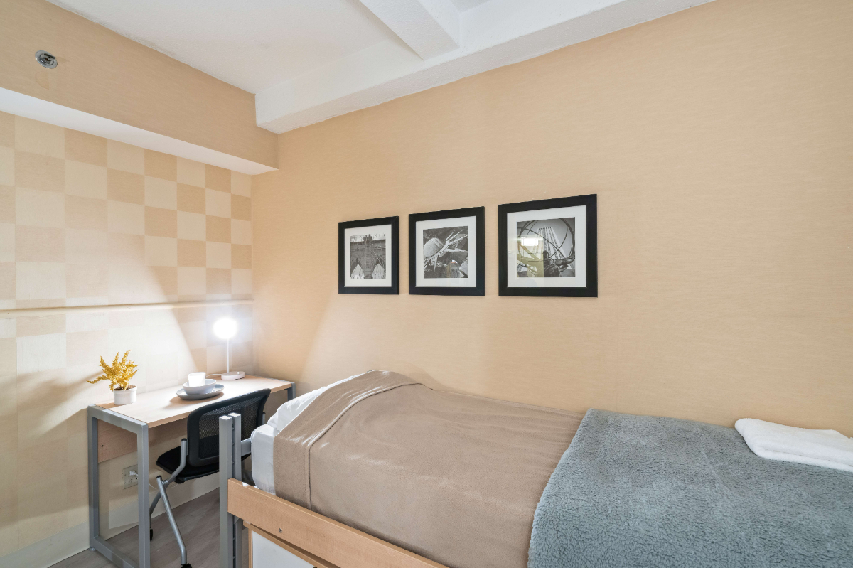 Midtown Manhattan Fully Furnished Bedroom - Photo 1
