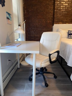 2 Bedroom Brooklyn Abode - Photo 2