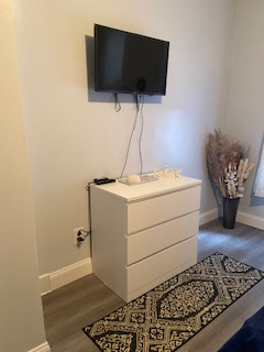 2 Bedroom Brooklyn Abode - Photo 3