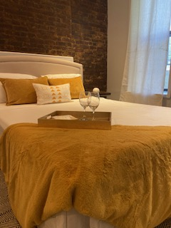 2 Bedroom Brooklyn Abode - Photo 6