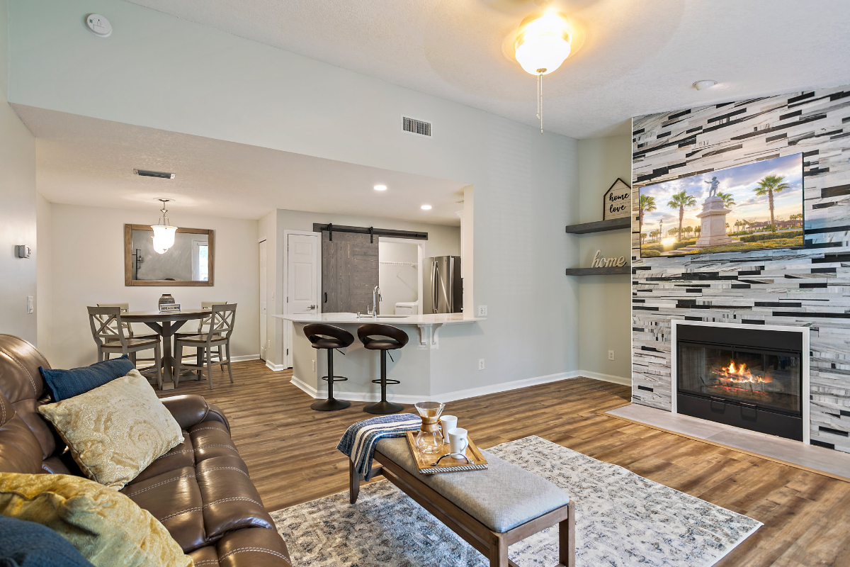 Condo near prominent institutions such as the Mayo Clinic Baptist