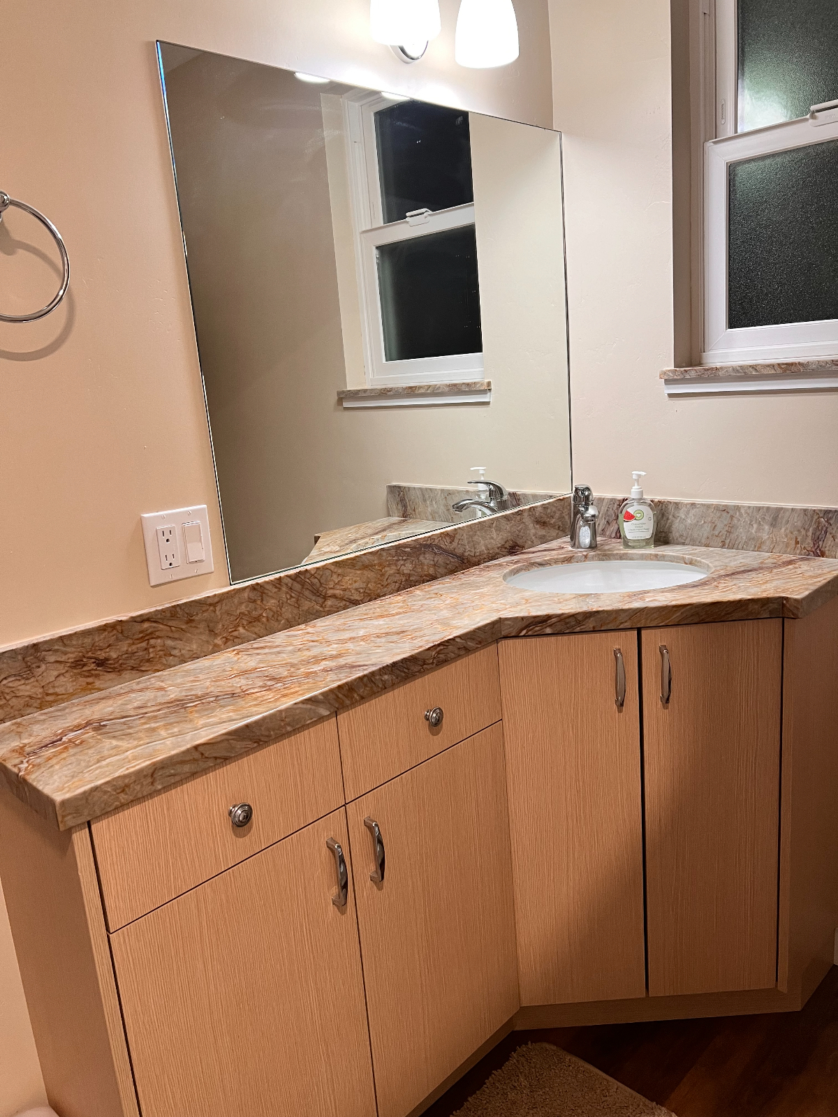 Brand new Studio Apt. with Private entrance - Photo 4