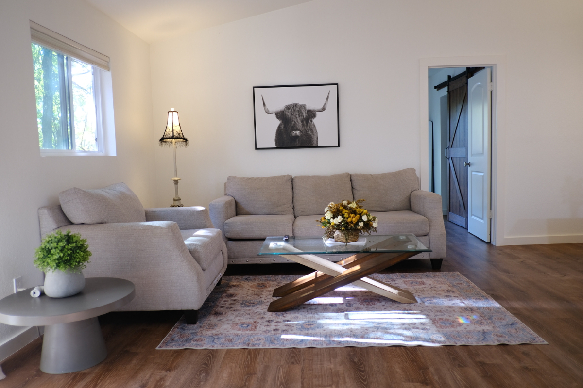 2 Bedroom 2 Bath Duplex in Northwest/Domain Austin - Photo 2