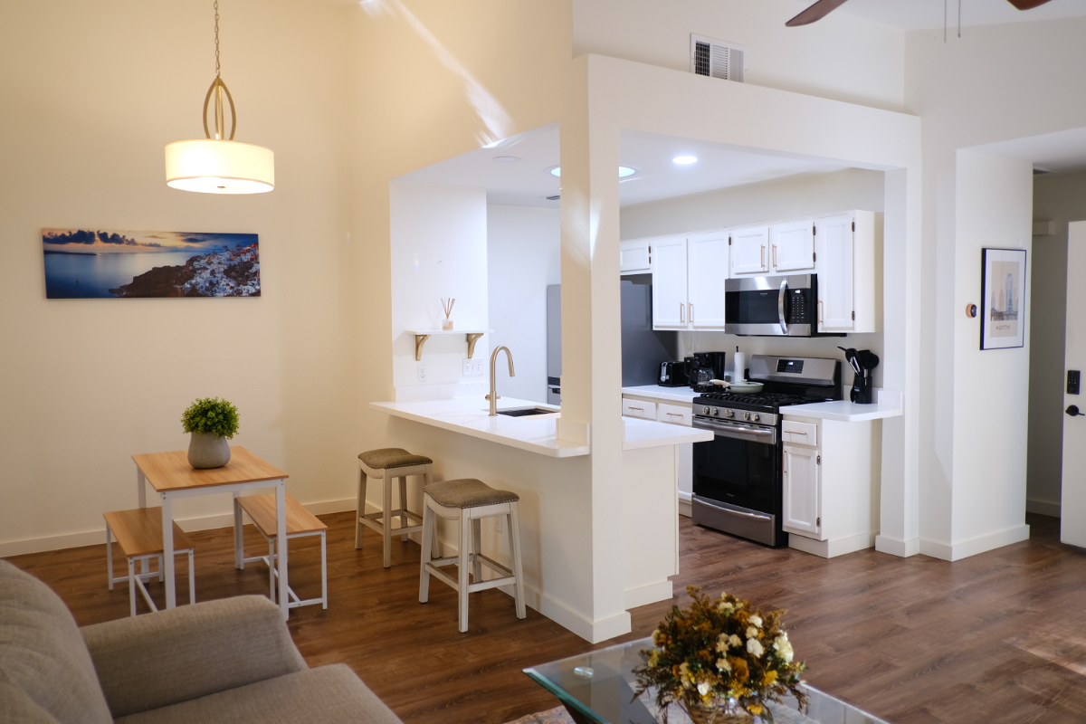2 Bedroom 2 Bath Duplex in Northwest/Domain Austin - Photo 4