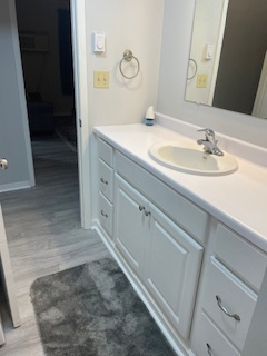 1BR Walking Distance to Both Hospitals - Photo 3
