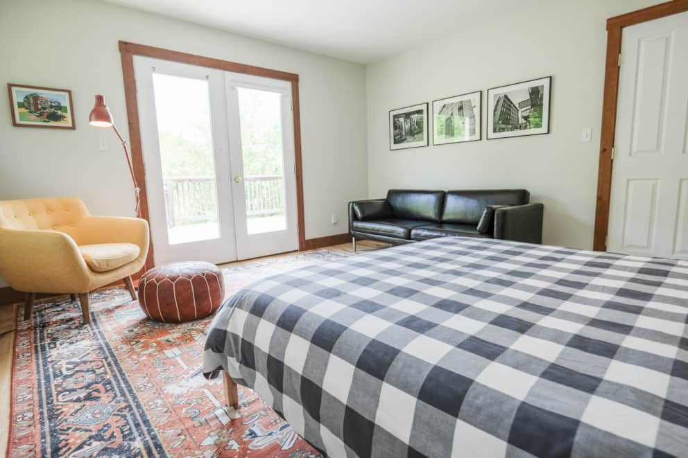 Mid-Century Modern Cottage in the Heart of the Green Mountains - Photo 9