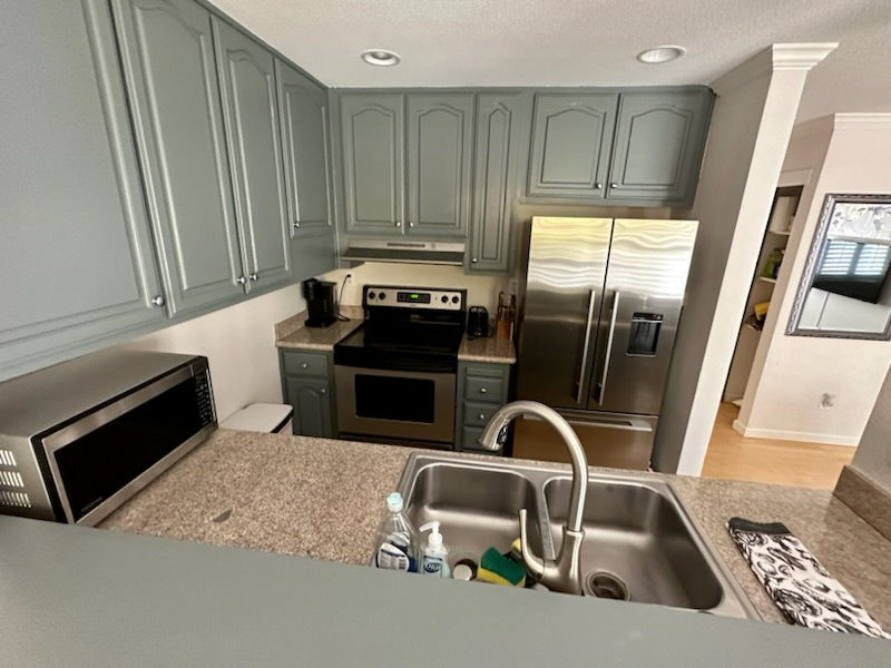Downtown Condo - Entire Unit - Photo 4