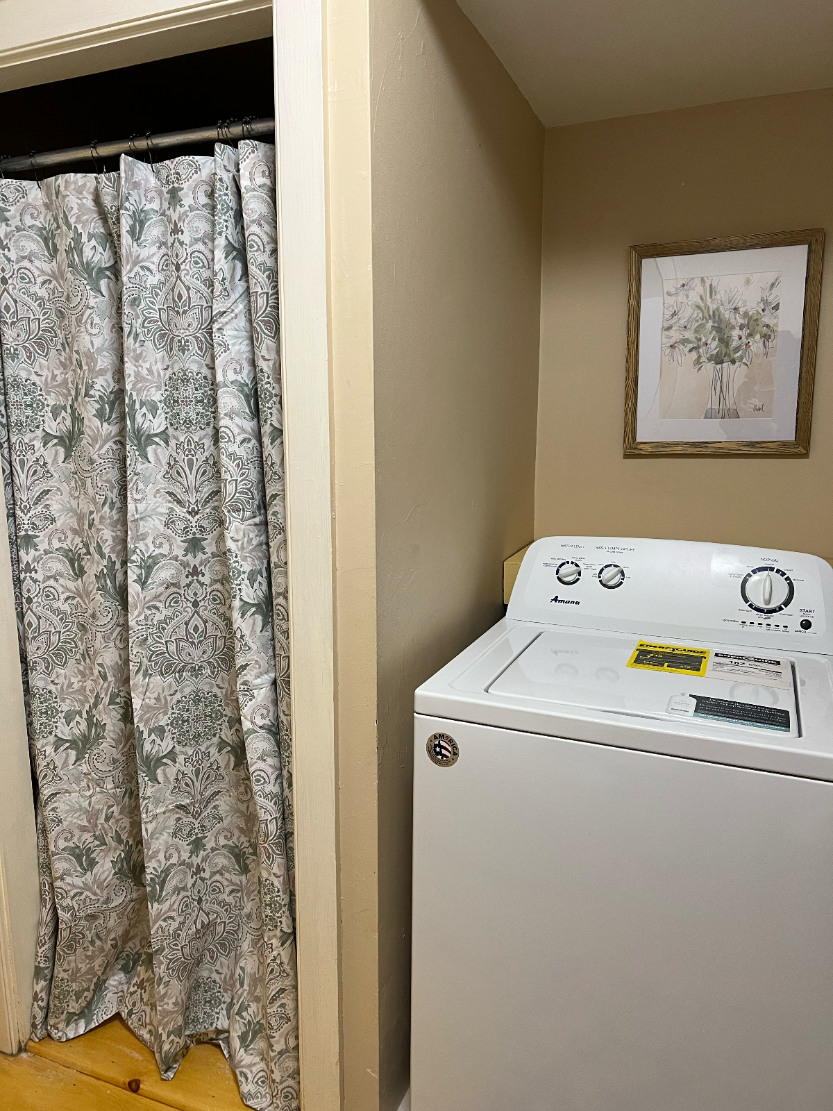 1 Bedroom Flower Farm Stay - Photo 10