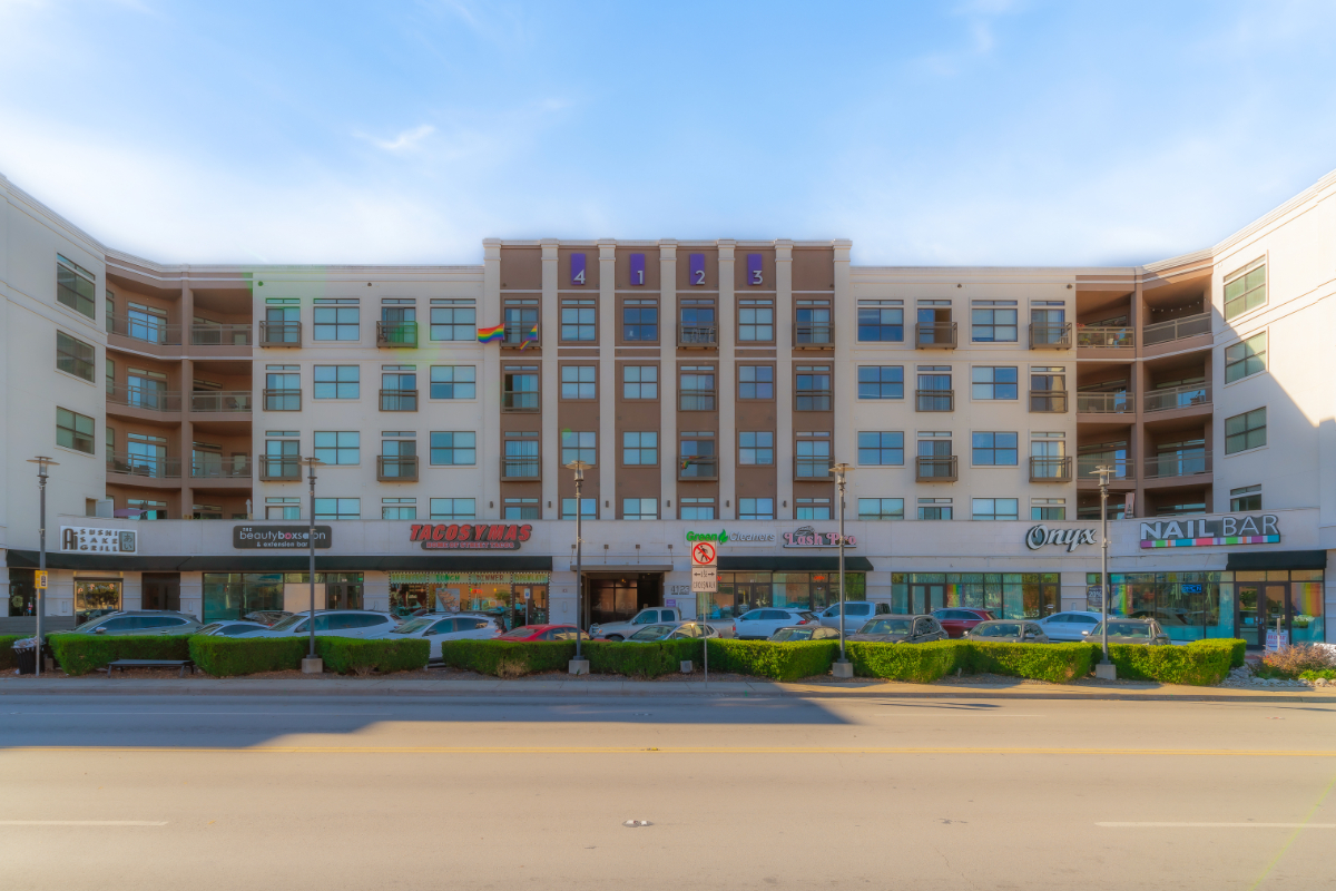 5206, Bright 2BR/2BTH Apartment