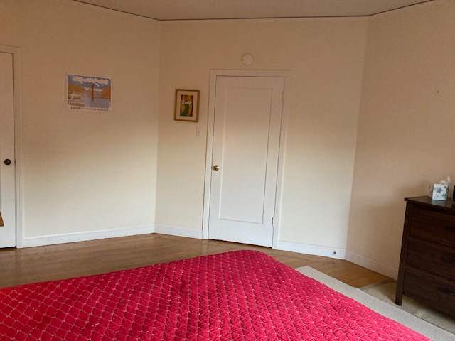 Large Private Room with Balcony in Noe Valley - Photo 6