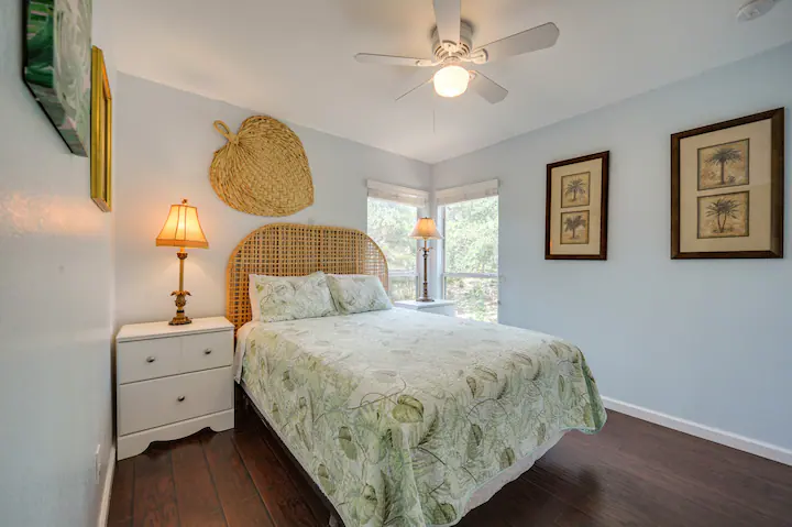 Canyon Springs - Cozy Home with Beautiful View of Canyon Lake - Photo 10