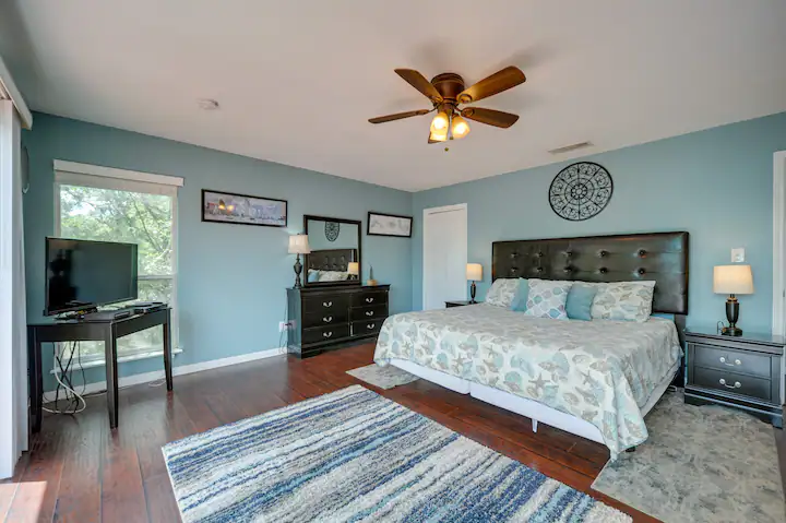 Canyon Springs - Cozy Home with Beautiful View of Canyon Lake - Photo 6