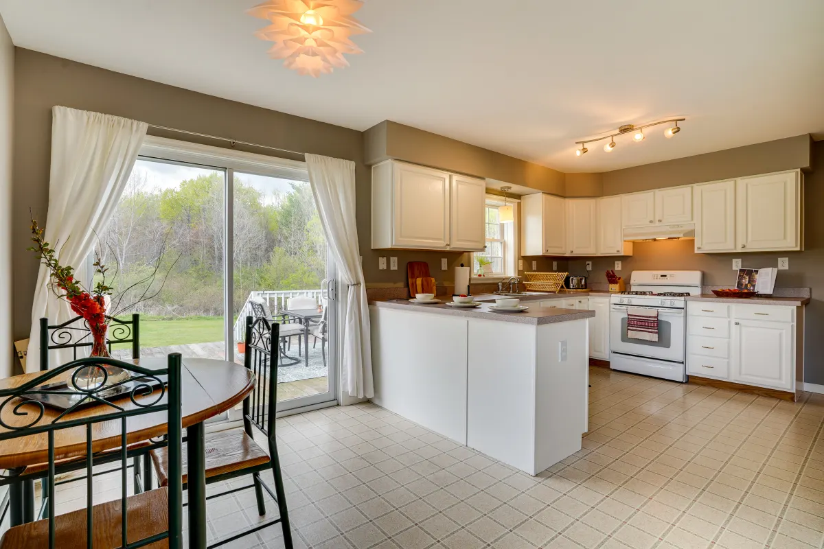 Country Retreat - Fully Furnished 5-Bedroom House Near Ithaca and Cortland - Photo 10