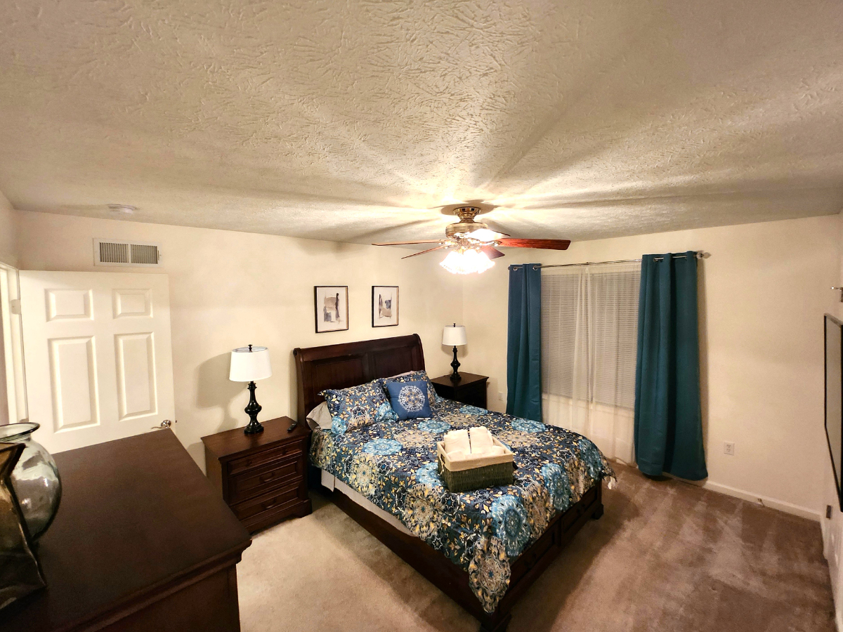 Home Away From Home - Photo 5