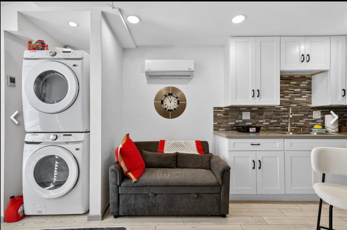 Cute, Quiet and Cozy One Bedroom ,Utilities included near Hospitals and Public Transportation - Photo 5