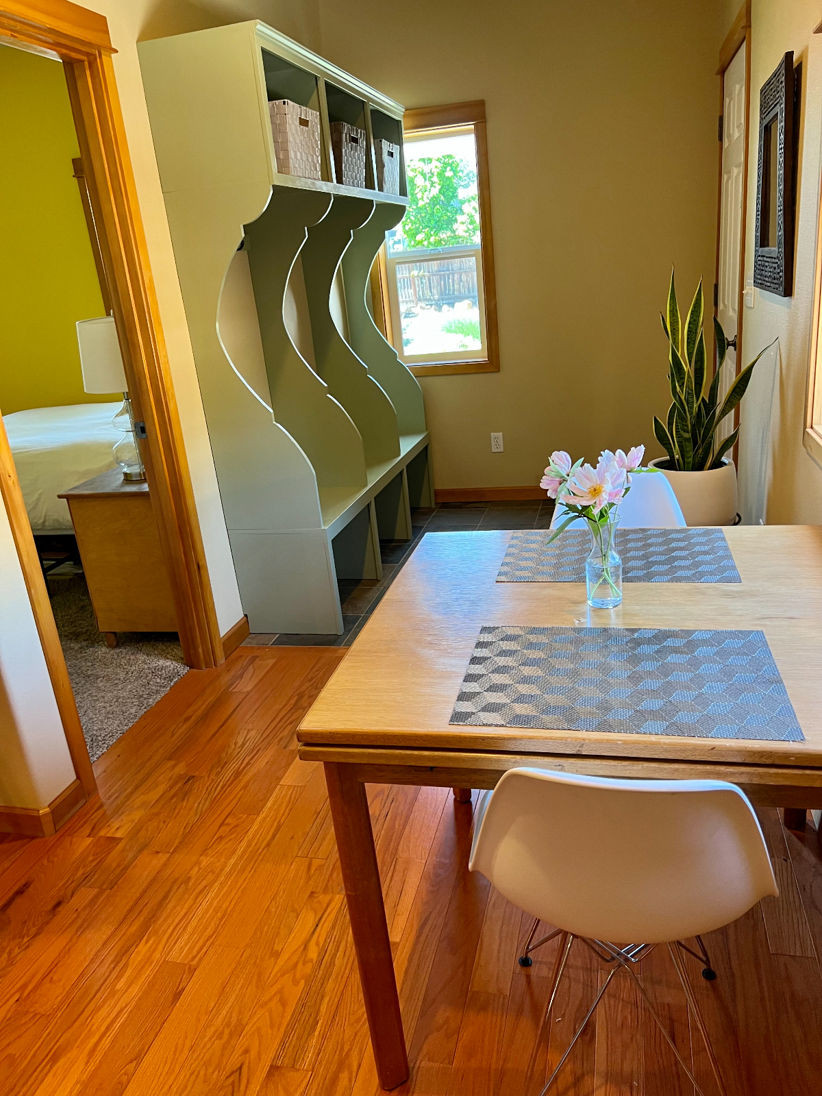 Quiet private oasis like the country yet minutes from Bend parkway for easy access to downtown and hospital - Photo 6