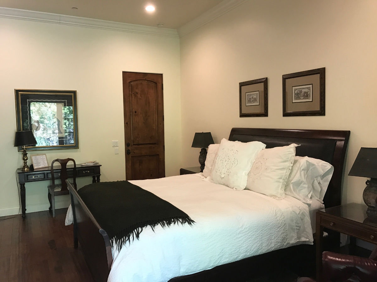 Room 4 Two - Photo 2