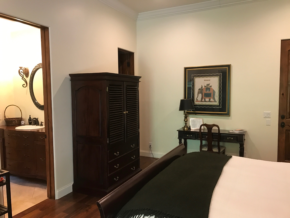 Room 4 Two - Photo 5
