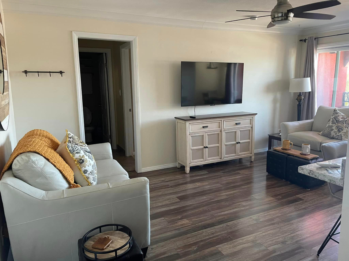 Beautiful 2 bedroom 2 bath condo in Pacific Beach - Photo 5