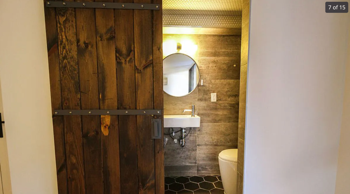 Stunning Apartment in a Refurbished Church 10 min to Union Square - Photo 8