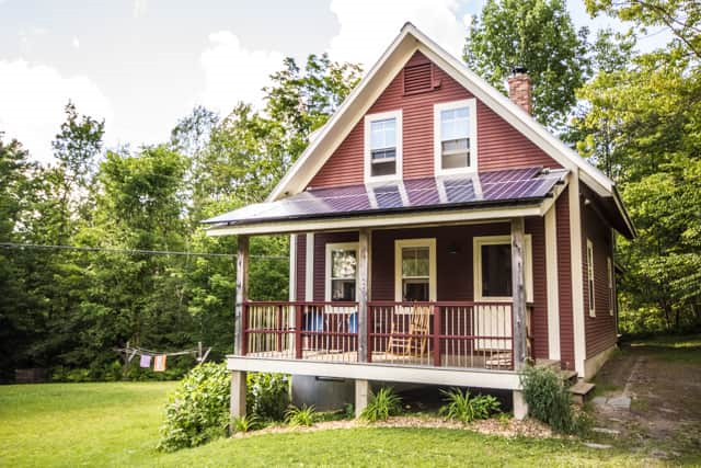 Adorable Cottage in the Heart of the Green Mountains - Photo 8