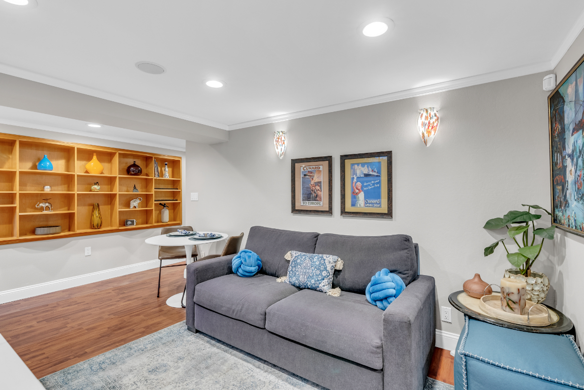 Brand New Remodel 1-bed / 1 bath / Backyard Oasis - Photo 3