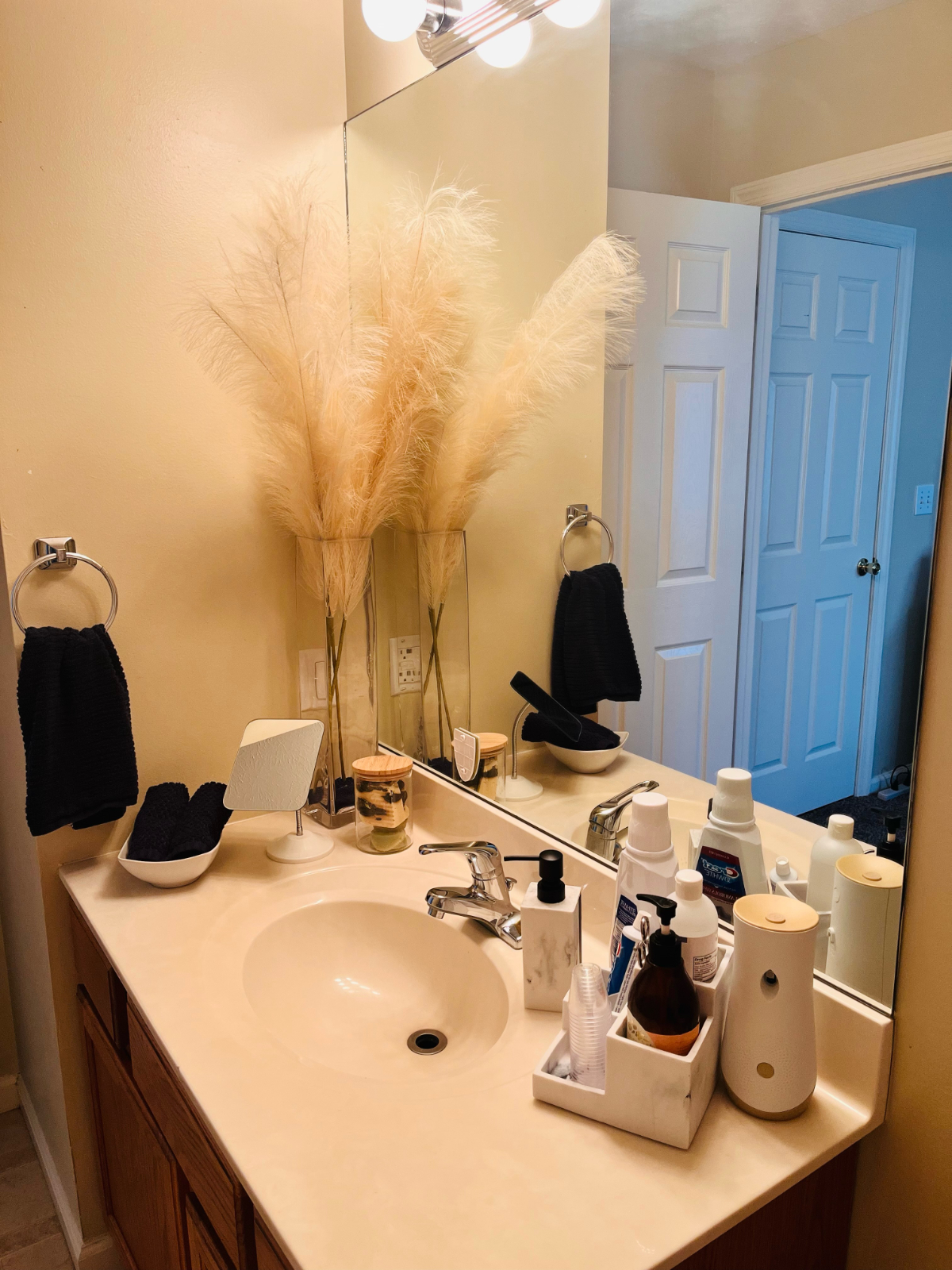 1 private bedroom/bath Close to Mon Ruby Memorial Hospital - Photo 4