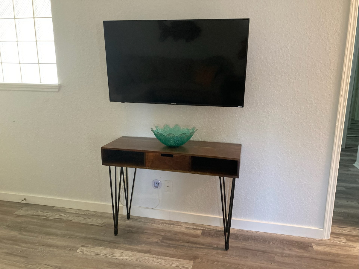 Chic 2-Bed Condo in Jacksonville Beach - Luxury, Comfort & Prime Location - Photo 5