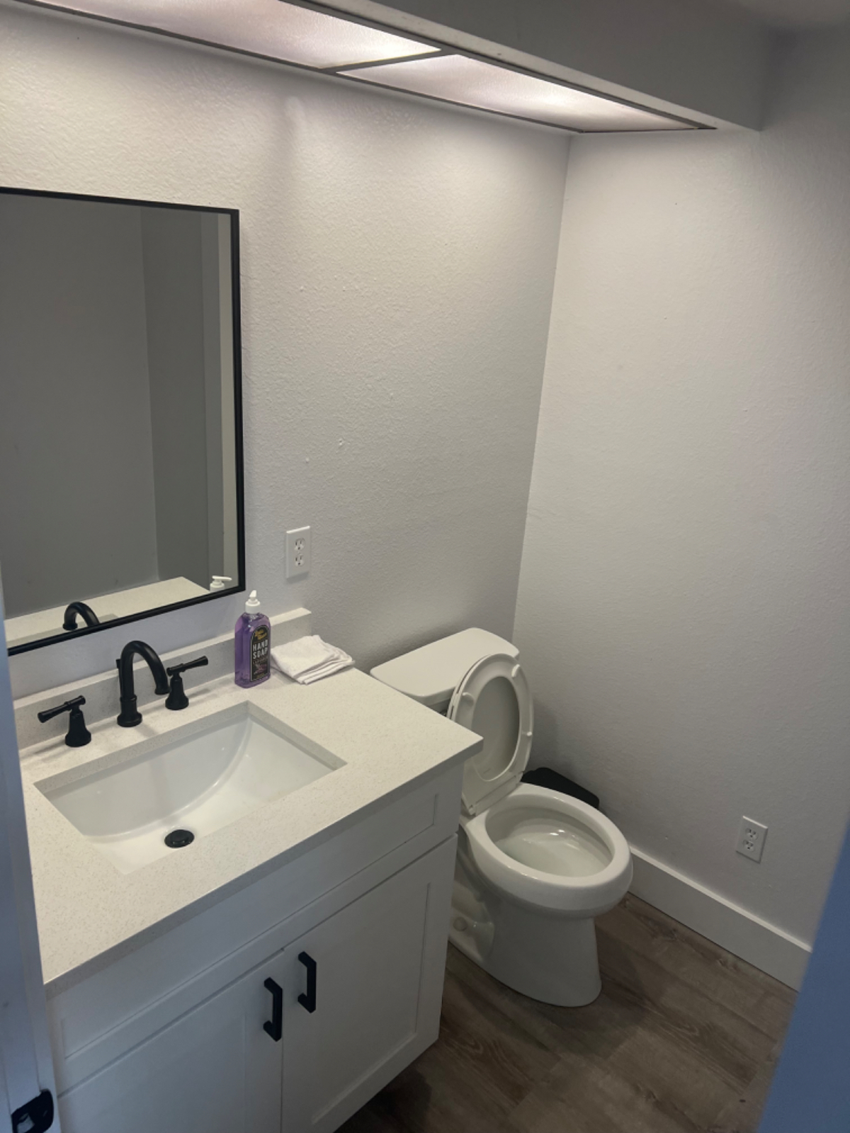Luxury Townhome in Evanston - Photo 2