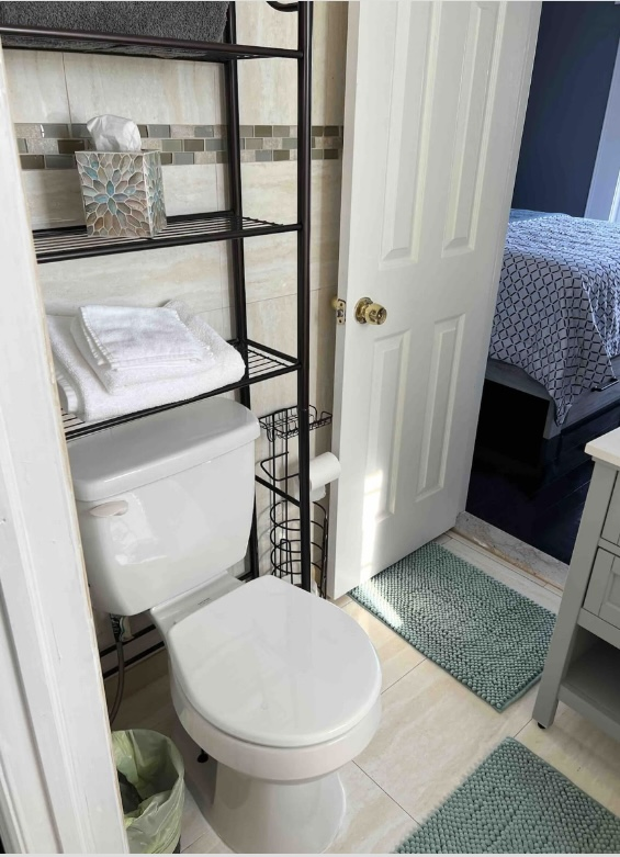 Cozy apartment in quiet Queens neighborhood - Photo 8